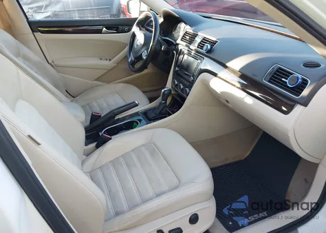 2014 Volkswagen Passat 2.0L Tdi Sel Premium z USA, uszkodzony, nr VIN 1VWCN7A32EC030698